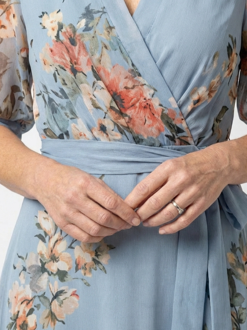 Elowen | Rochie maxi cu imprimeu floral și decolteu în formă de V