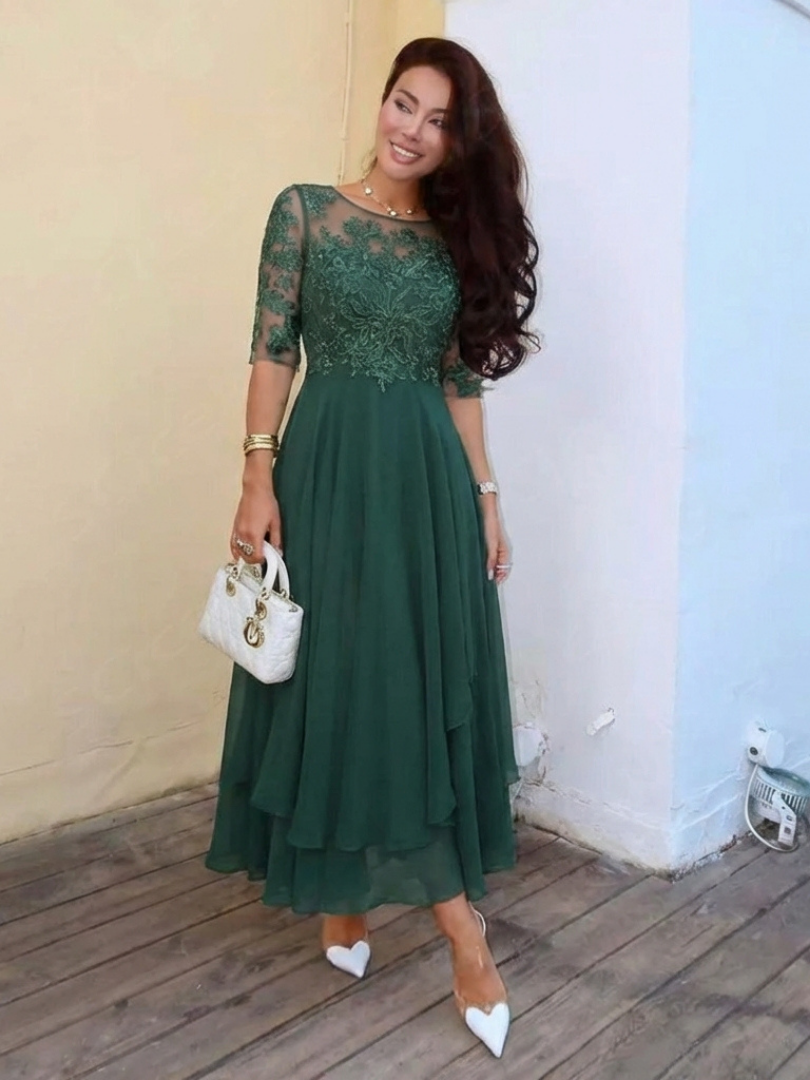 Vivian | Rochie Midi cu Detalii din Dantelă și Mâneci 3/4
